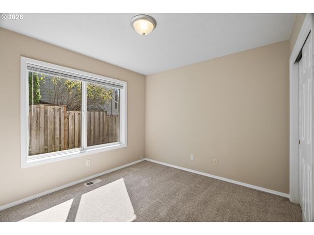 11070 Se ALEXANDER Ave, Happy Valley, OR 97086