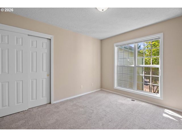 11070 Se ALEXANDER Ave, Happy Valley, OR 97086