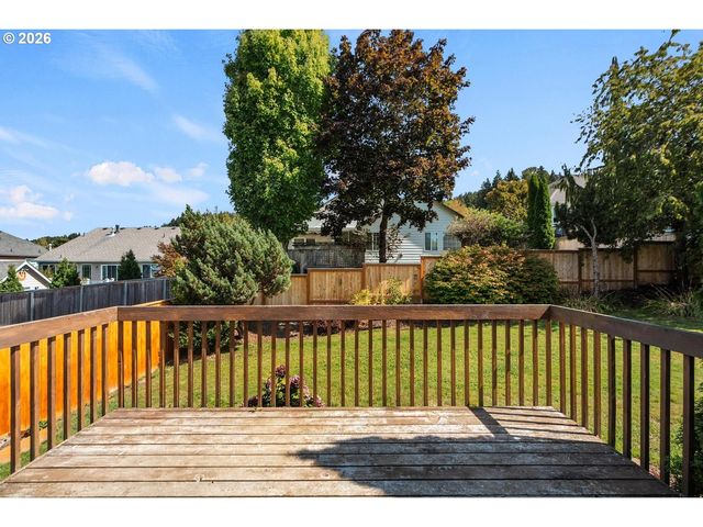 11070 Se ALEXANDER Ave, Happy Valley, OR 97086