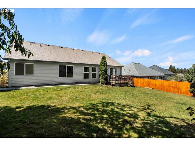 11070 Se ALEXANDER Ave, Happy Valley, OR 97086