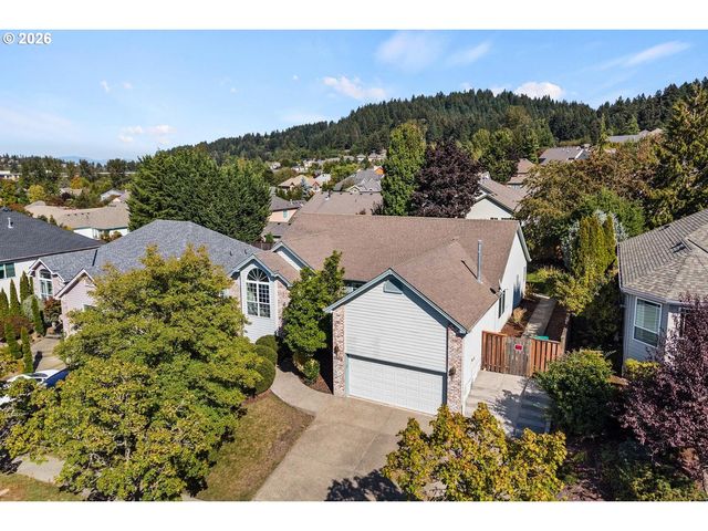 11070 Se ALEXANDER Ave, Happy Valley, OR 97086