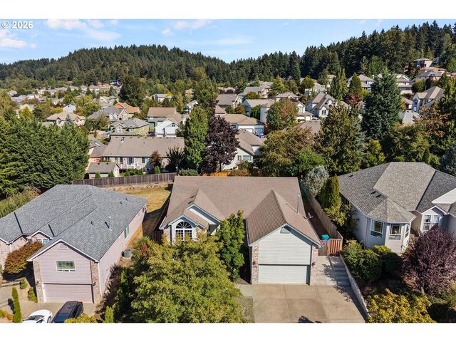 11070 Se ALEXANDER Ave, Happy Valley, OR 97086
