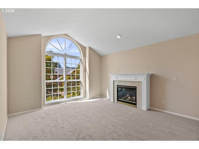 11070 Se ALEXANDER Ave, Happy Valley, OR 97086