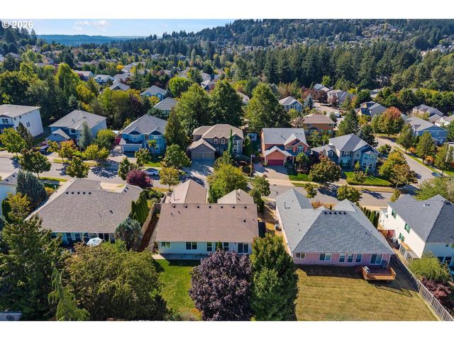 11070 Se ALEXANDER Ave, Happy Valley, OR 97086