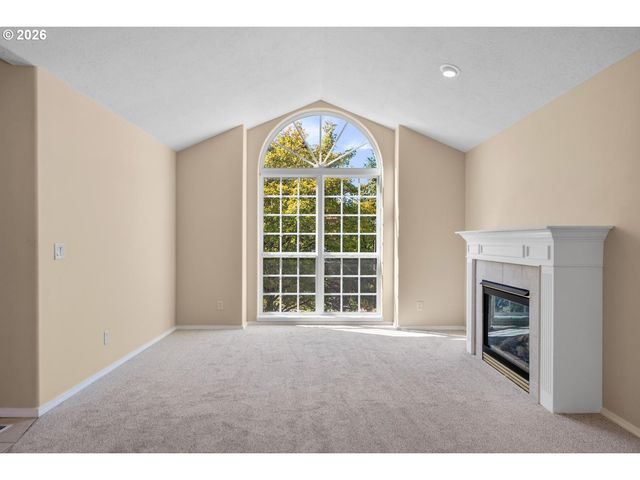 11070 Se ALEXANDER Ave, Happy Valley, OR 97086