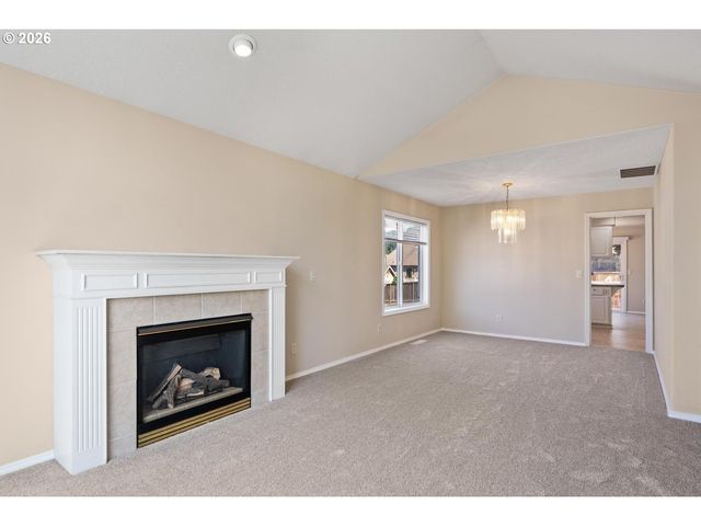 11070 Se ALEXANDER Ave, Happy Valley, OR 97086