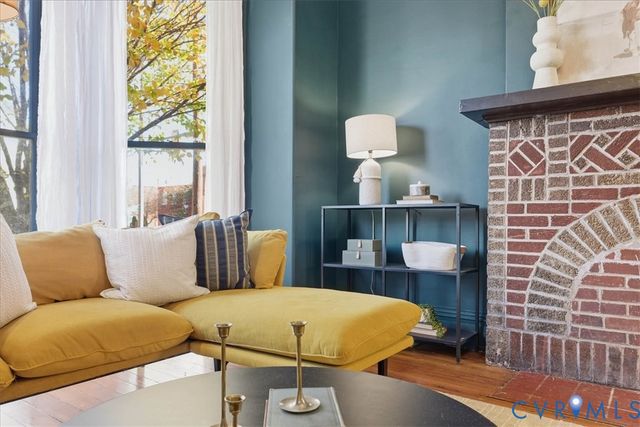 19 E Clay St, Richmond, VA 23219