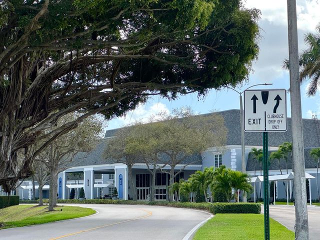 172 Waterford Way 172, Delray Beach, FL 33446