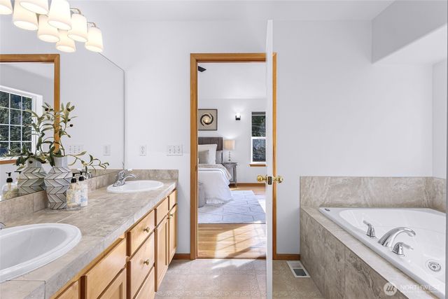629 Arroyo Lane, Bellingham, WA 98229