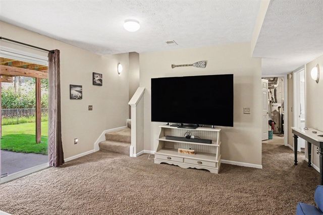 3014 Stonewood Street, Grand Rapids, MI 49504