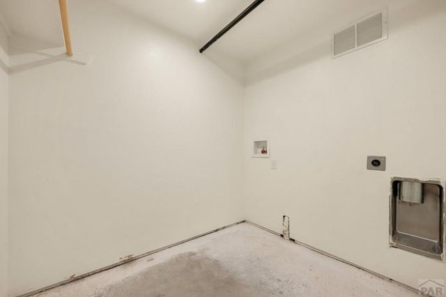 987 S Blue Hills Dr, Pueblo West, CO 81007