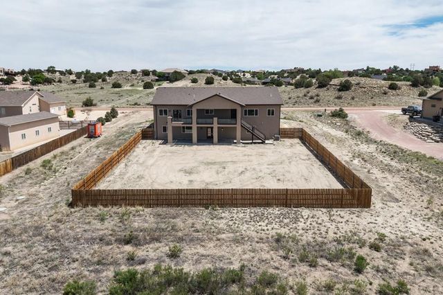 987 S Blue Hills Dr, Pueblo West, CO 81007