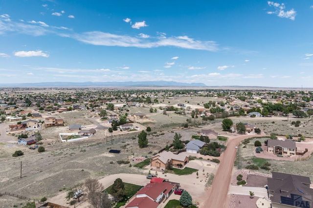 987 S Blue Hills Dr, Pueblo West, CO 81007