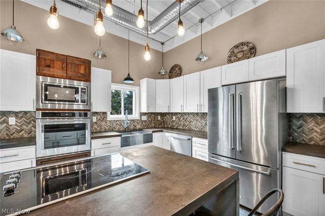 34300 Cooley Road, Columbia Station, OH 44028