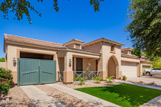800 W SYCAMORE Court, Litchfield Park, AZ 85340