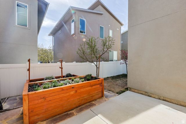 5371 ROCHDALE LN, Herriman, UT 84096