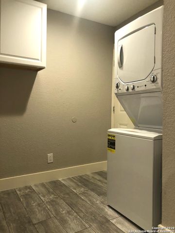 603 Devine St Apt 2, San Antonio, TX 78210
