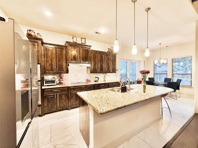 220 Rolling Fork Bend, Irving, TX 75039