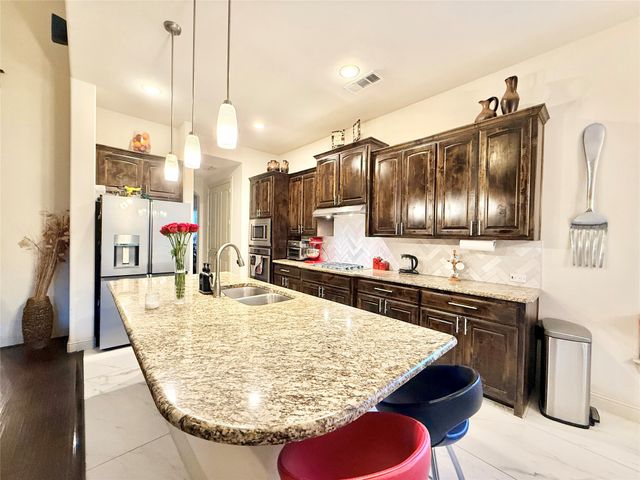 220 Rolling Fork Bend, Irving, TX 75039