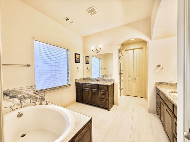 220 Rolling Fork Bend, Irving, TX 75039