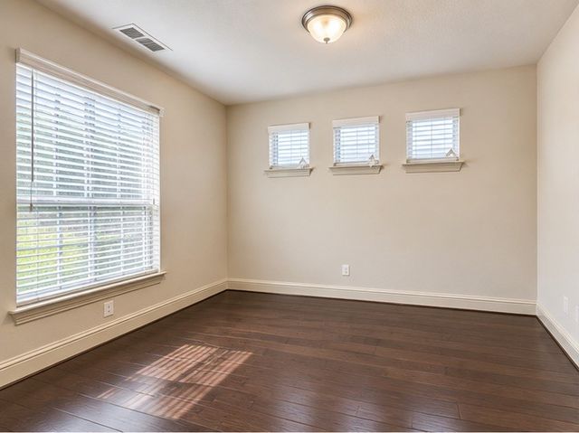 220 Rolling Fork Bend, Irving, TX 75039