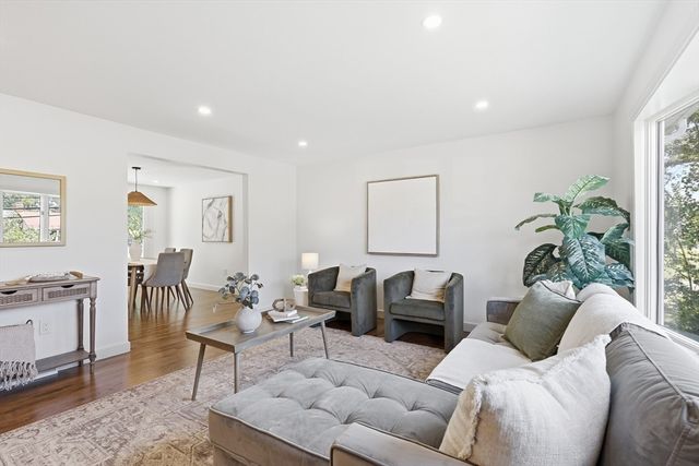 14 Eugene Road, Burlington, MA 01803