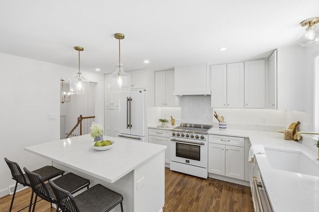 14 Eugene Road, Burlington, MA 01803