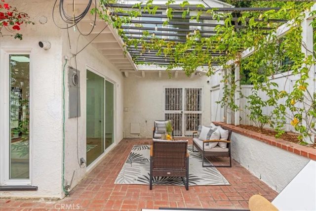 1320 Thayer, Los Angeles, CA 90024