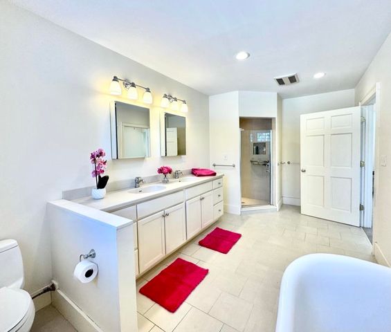 1196 RT 117, Sugar Hill, NH 03586