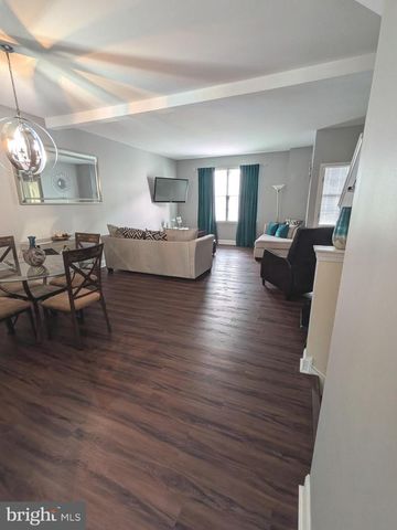 118 MCMULLEN CIR, Wilmington, DE 19802