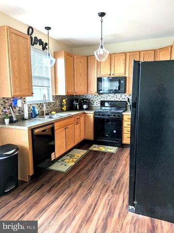 118 MCMULLEN CIR, Wilmington, DE 19802