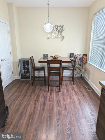 118 MCMULLEN CIR, Wilmington, DE 19802