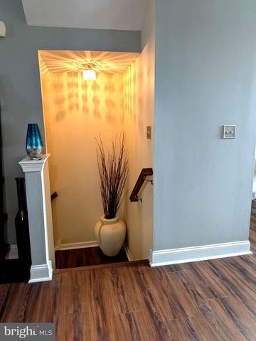 118 MCMULLEN CIR, Wilmington, DE 19802