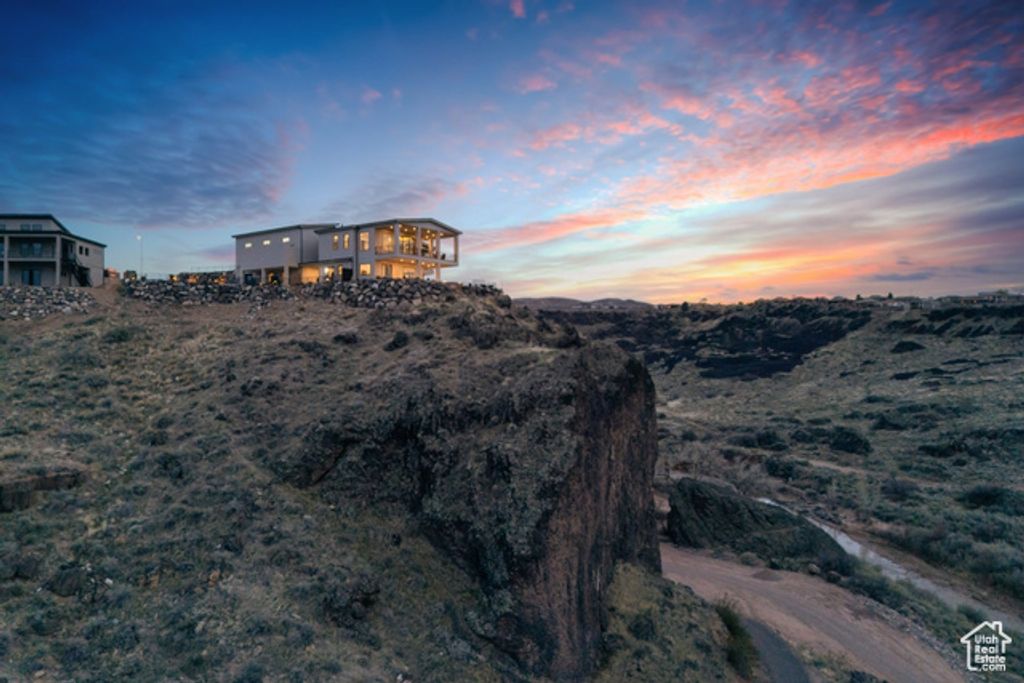 599 W 170 S, La Verkin, UT 84745