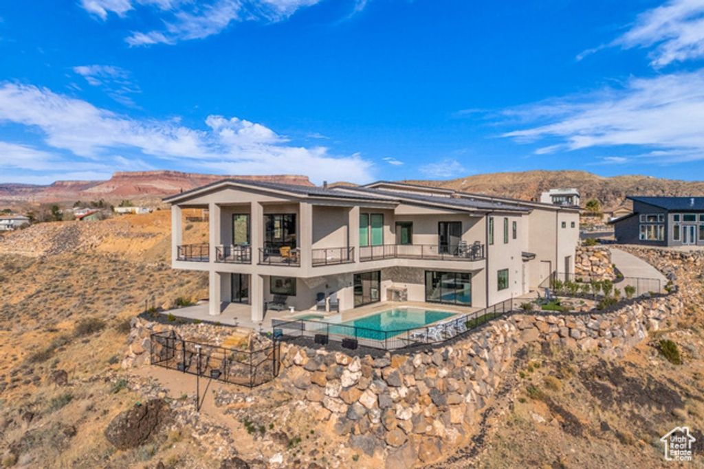 Image 12 of property listing at 599 W 170 S, La Verkin, UT 84745
