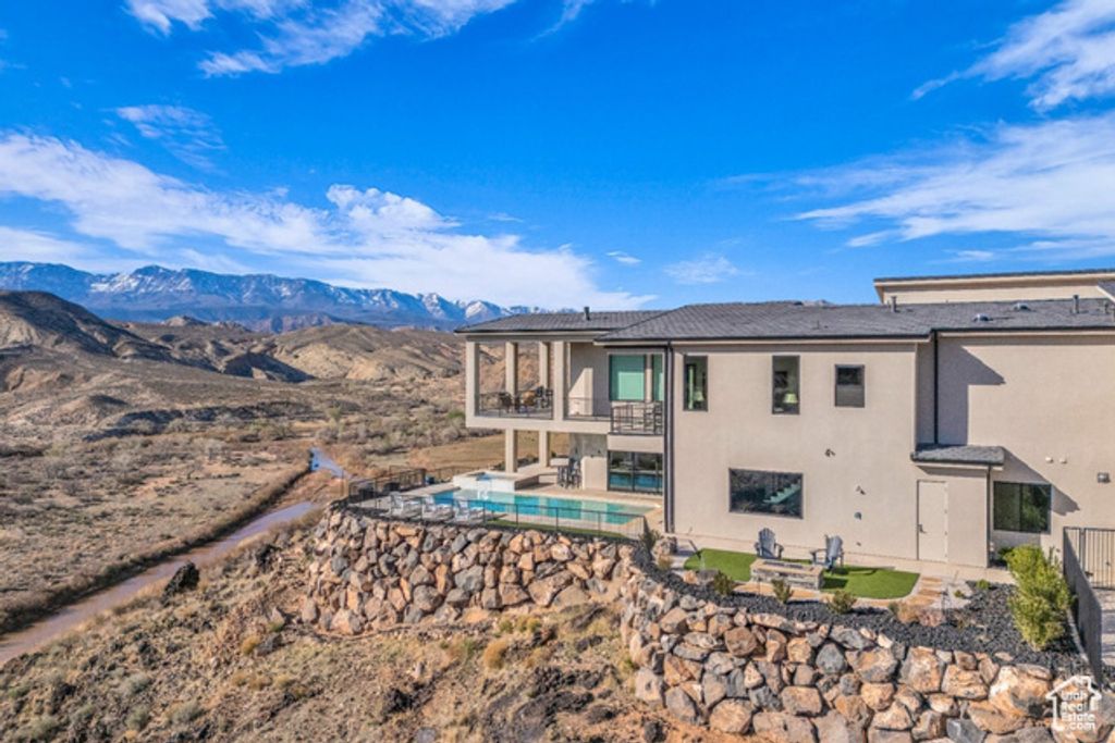 Image 13 of property listing at 599 W 170 S, La Verkin, UT 84745