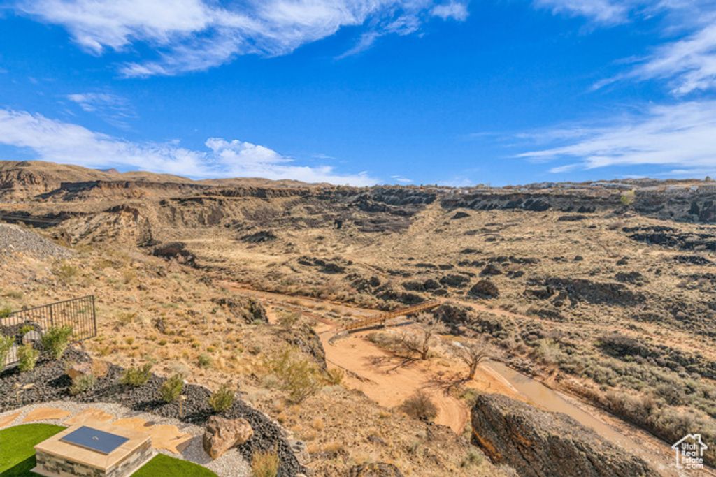 Image 39 of property listing at 599 W 170 S, La Verkin, UT 84745