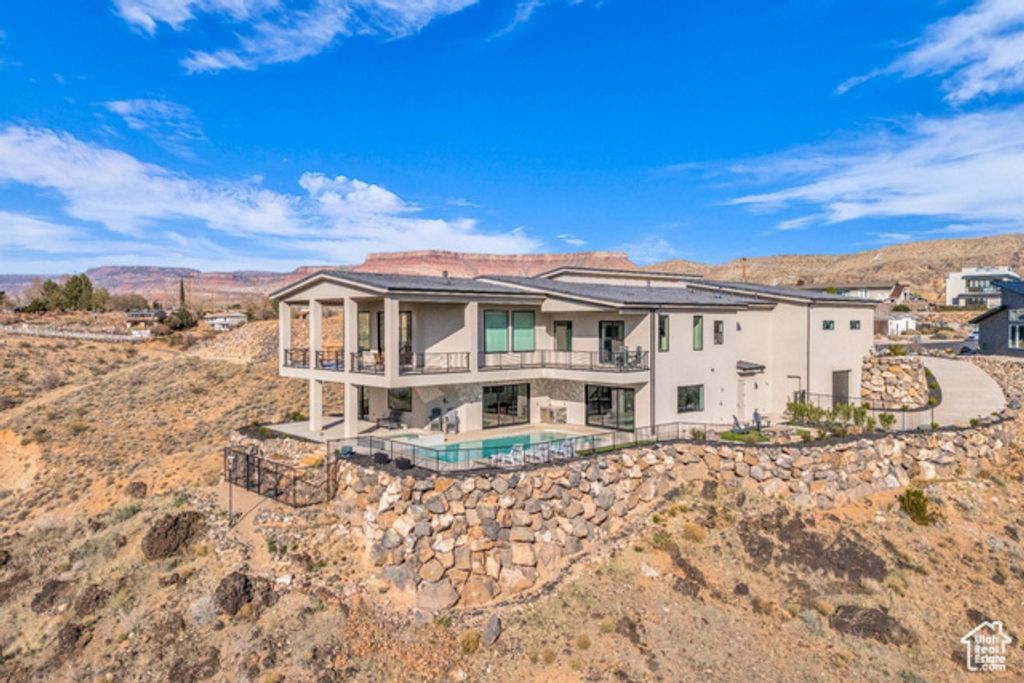 Image 10 of property listing at 599 W 170 S, La Verkin, UT 84745