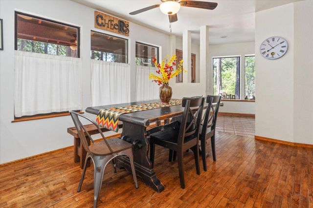 680 Larkspur Ln, Murphys, CA 95247