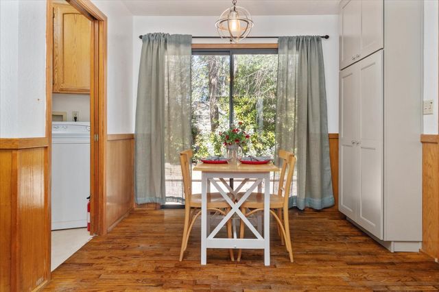 680 Larkspur Ln, Murphys, CA 95247