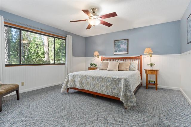 680 Larkspur Ln, Murphys, CA 95247