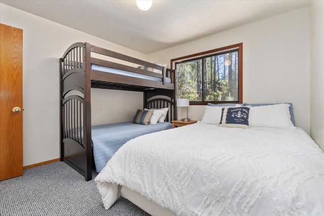 680 Larkspur Ln, Murphys, CA 95247
