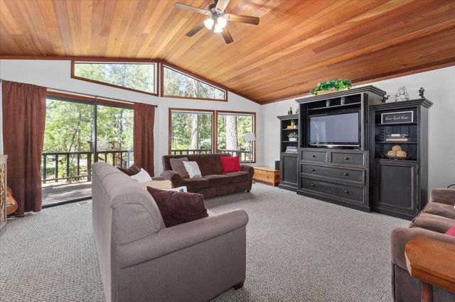 680 Larkspur Ln, Murphys, CA 95247
