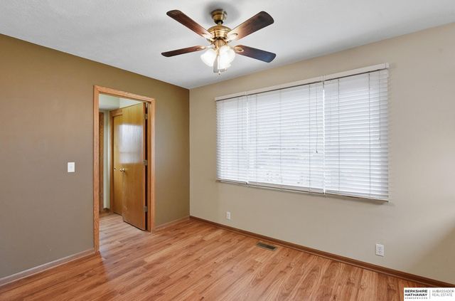 11593 S 205th Street, Gretna, NE 68028