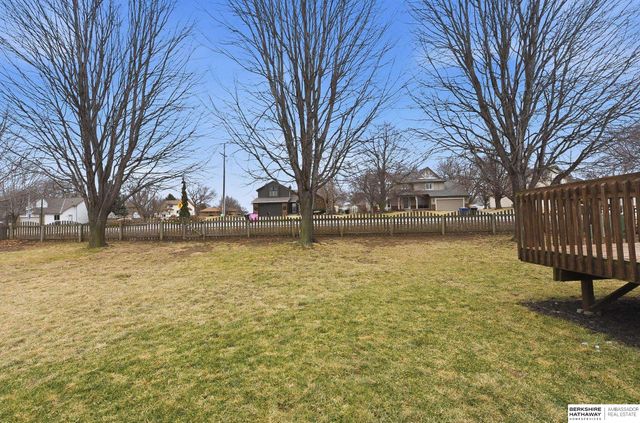 11593 S 205th Street, Gretna, NE 68028