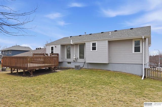 11593 S 205th Street, Gretna, NE 68028