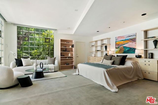 524 N Canon Drive, Beverly Hills, CA 90210