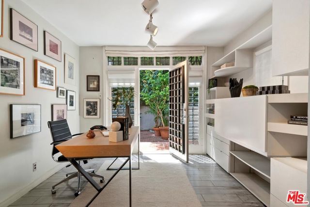 524 N Canon Drive, Beverly Hills, CA 90210