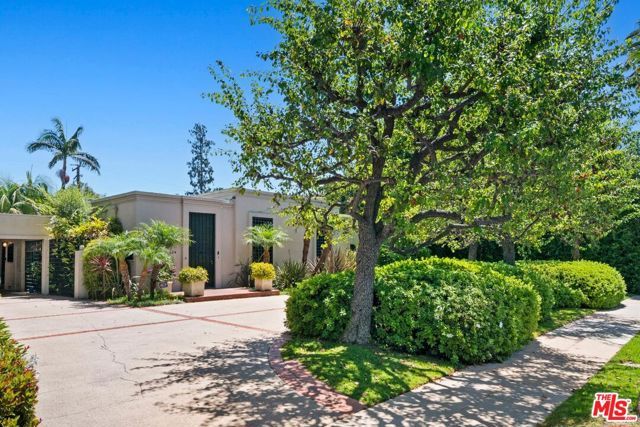 524 N Canon Drive, Beverly Hills, CA 90210