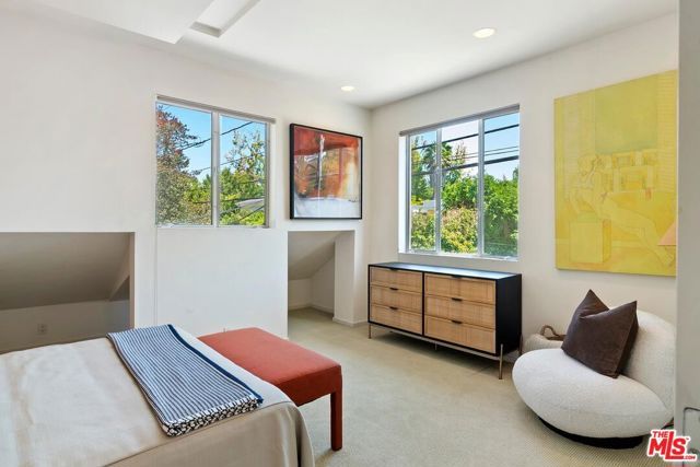 524 N Canon Drive, Beverly Hills, CA 90210